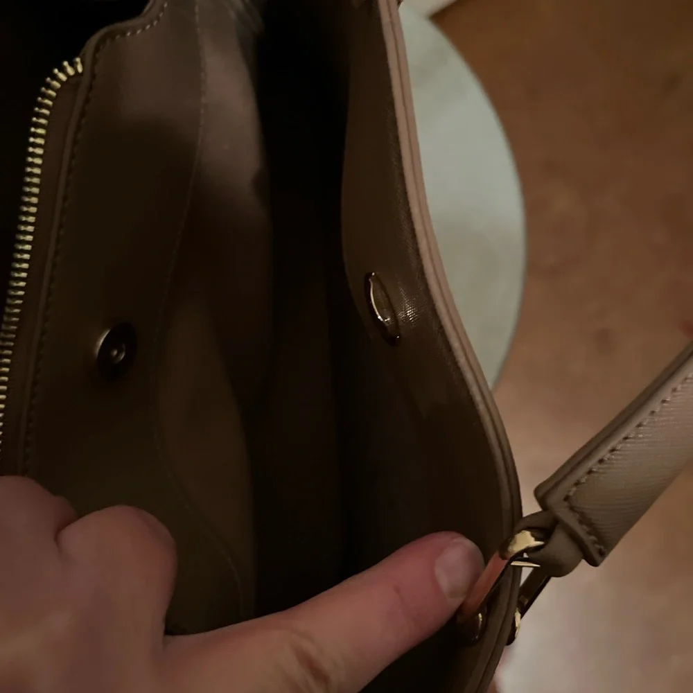 Crossi New York Purse Medium Size - Picture 6 of 9